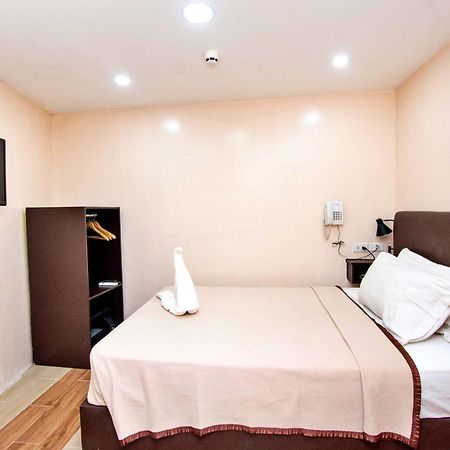 Emerald Island Hotel Balabag  Екстериор снимка